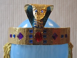 A quick easy tutorial on how to make an Egyptian crown